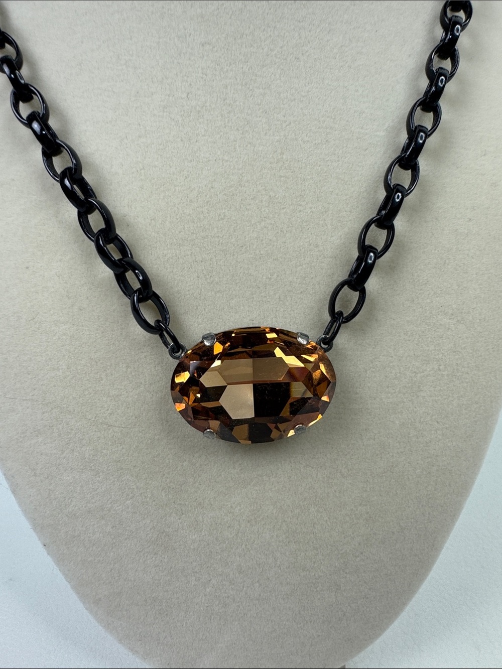 Sabika Gold gem Crystal Pendant Necklace with Black Chain Sparkle EUC